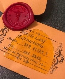 Maple Leaf Shatter (AAAA)